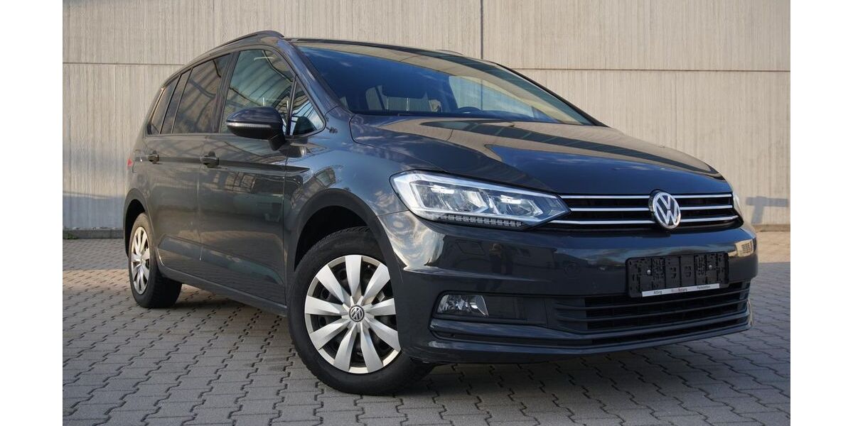 VW Touran 119.985 km 15.995 &euro; Parkstetten 94365