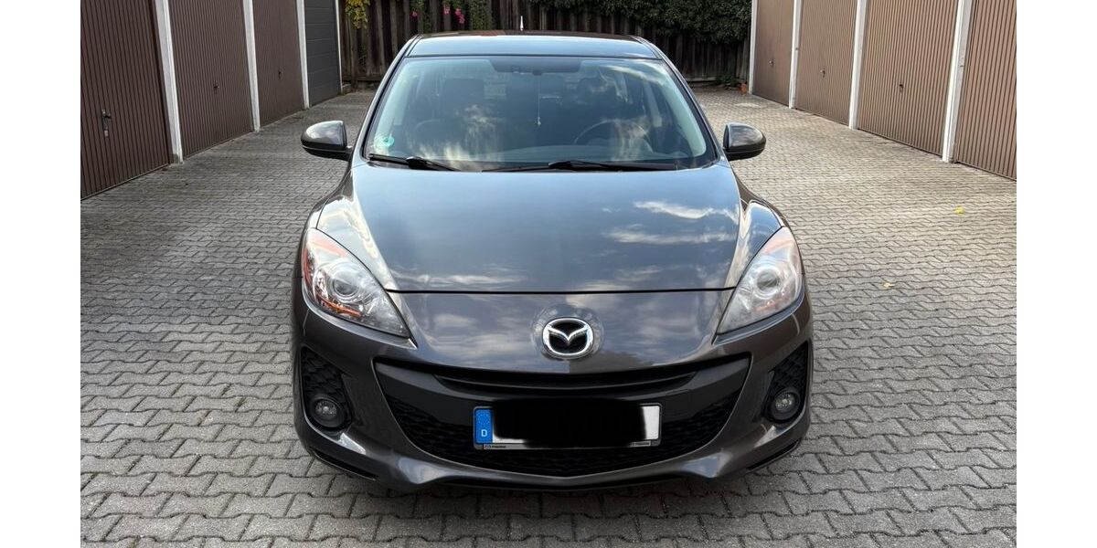 Mazda 3 213.000 km 4.500 € München 81739