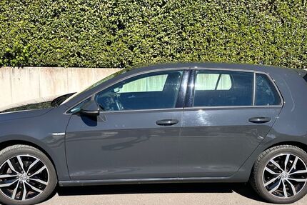 VW Golf 38.500 km 15.500 &euro; Prüm 54595