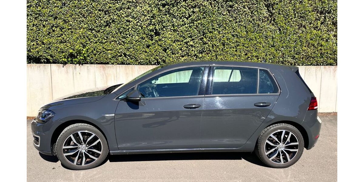 VW Golf 38.500 km 15.500 &euro; Prüm 54595