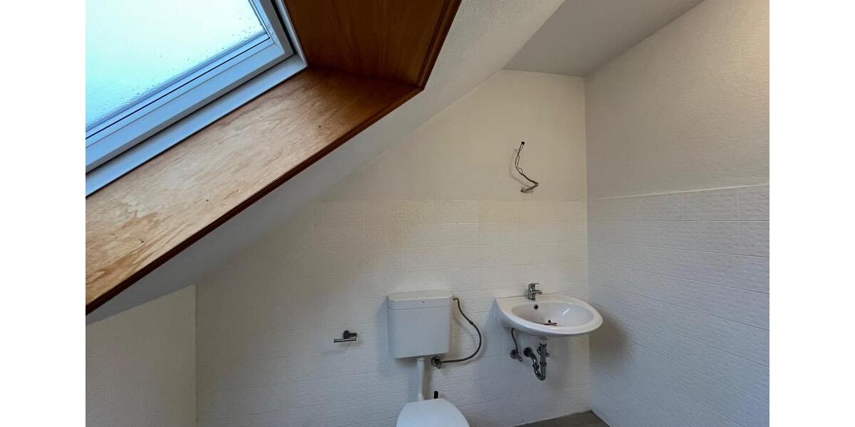Dachgeschoßwohnung Porta Westfalica - 4 Zimmer, 85 m&sup2;, 690&euro; | Angebot:26621392