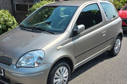 Toyota Yaris 133.144 km 2.250 &euro; Nettetal 41334