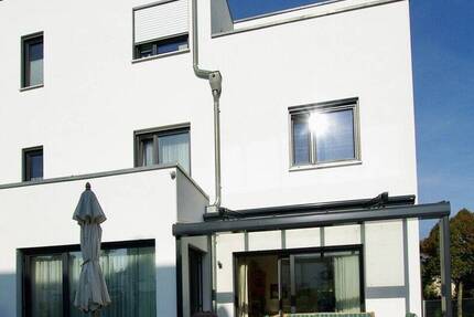 Moderner Wohnkomfort am Dechbettener Weinberg - Architektur trifft Wohngefühl 7 zimmer