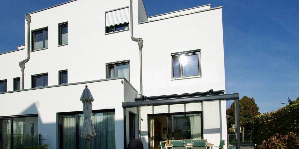 Moderner Wohnkomfort am Dechbettener Weinberg - Architektur trifft Wohngefühl 7 zimmer