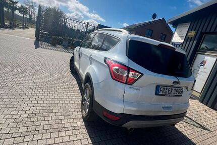 Ford Kuga 62.000 km 16.500 &euro; Breisach 79206