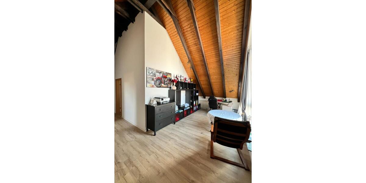 Maisonettenwohnung Kirchardt - 6 Zimmer, 170 m&sup2;, 1.300&euro; | Angebot:26664676