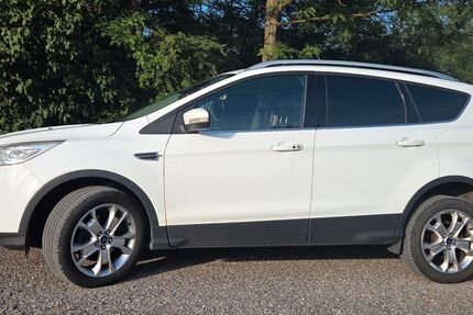 Ford Kuga 205.000 km 6.700 &euro; Nufringen 71154