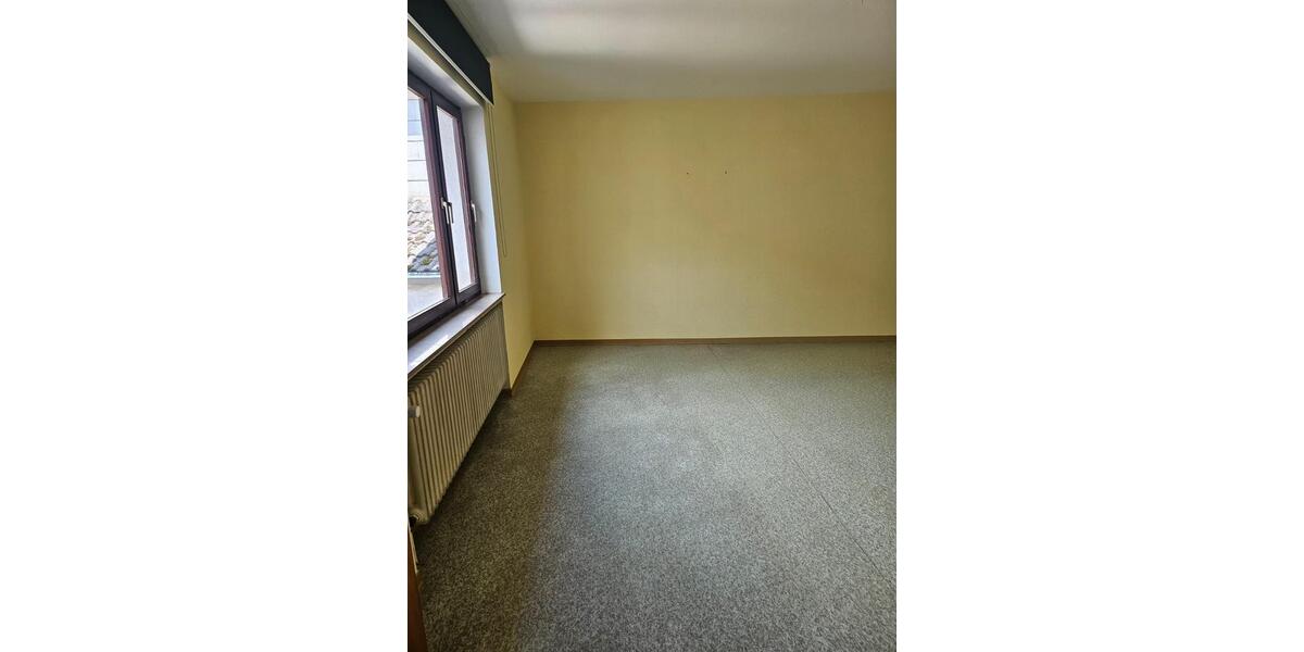 Einfamilienhaus Wallerfangen - 15 Zimmer, 250 m&sup2;, 275.000&euro; | Angebot:26888785