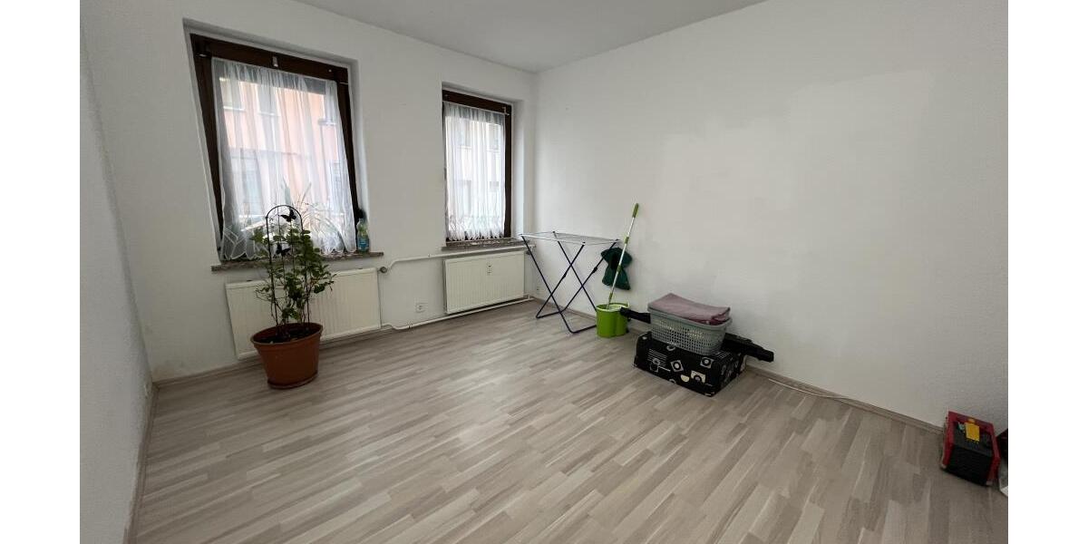 Ihre Chance in Weida – Mehrfamilienhaus in zentraler Lage mit Entwicklungspotenzial! *provisionsfrei - Mehrfamilienhaus, Wohnhaus Weida Liebsdorf | Angebot:27212503