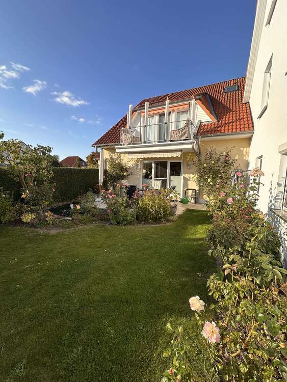 Haus zum Kaufen in Elmenhorst 549.000 € 177 m² 7 zimmer