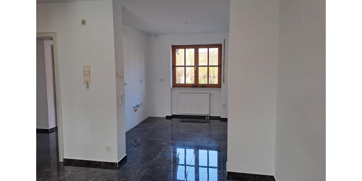 Reihenhaus Meitingen - 4.5 Zimmer, 130 m&sup2;, 1.670&euro; | Angebot:25831966