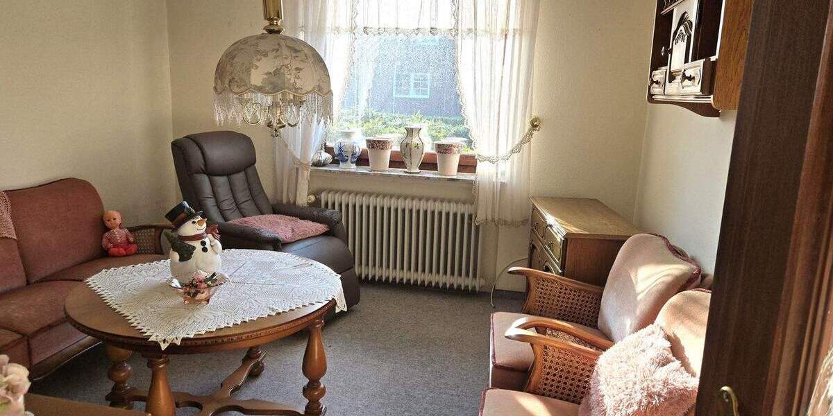Einfamilienhaus Uplengen Hollen - 6 Zimmer, 150 m&sup2;, 189.000&euro; | Angebot:25693708