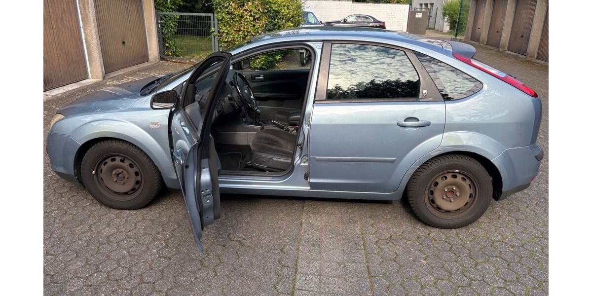 Ford Focus 223.000 km 999 &euro; Köln 51061
