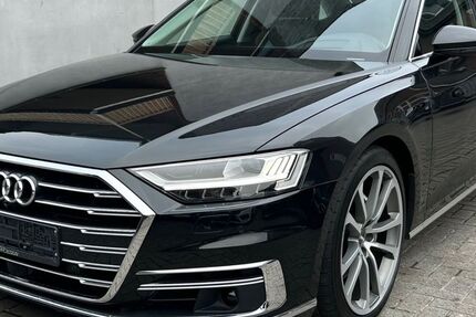Audi A8 90.000 km 43.900 € Übach Palenberg 52531