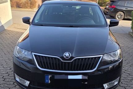 Skoda Rapid 112.000 km 8.490 &euro; Leichlingen 42799