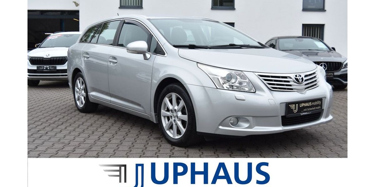 Toyota Avensis 124.708 km 9.990 &euro; Werther/Westfalen 33824