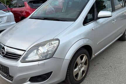 Opel Zafira 210.000 km 1.200 € Ottenhofen 85570