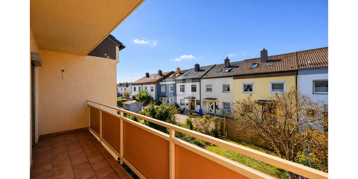 WINDISCH - Renovierungsbedürftiges RMH in familienfreundlicher Lage - für den Käufer provisionsfrei! - Reihenmittelhaus Olching / Geiselbullach Geiselbullach | Angebot:25852870