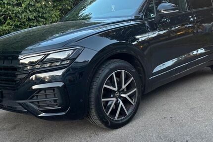 VW Touareg 75.000 km 43.500 &euro; Haar 85540