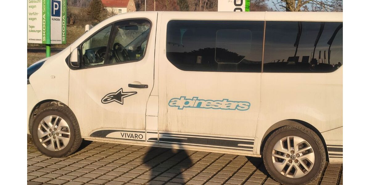 Opel Vivaro 58.000 km 21.885 &euro; Leutersdorf 02794
