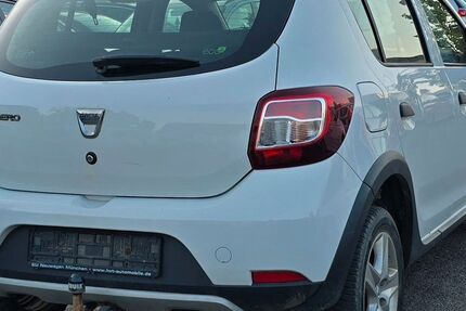 Dacia Sandero 200.000 km 2.750 &euro; LUCKAU 15926