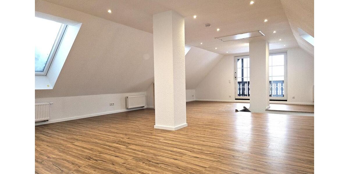 Einfamilienhaus Wipperfürth - 5 Zimmer, 227 m&sup2;, 2.500&euro; | Angebot:24453830