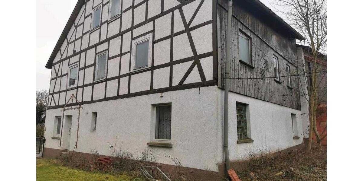 Einfamilienhaus Treffurt - 5 Zimmer, 300 m&sup2;, 23.000&euro; | Angebot:19722140