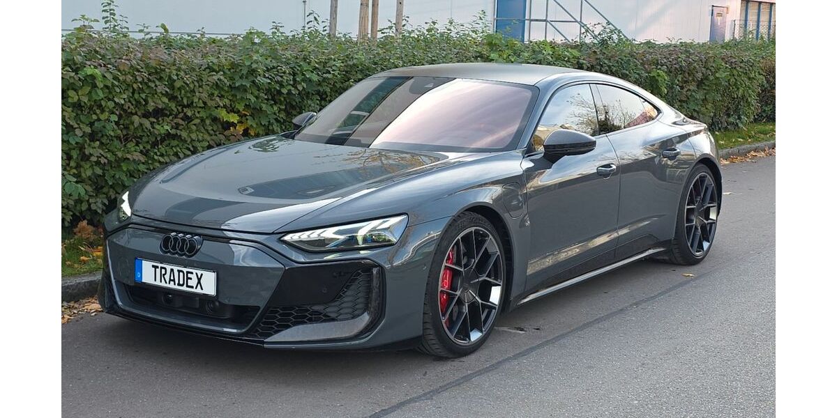 Audi RS e-tron GT 11.500 km 123.890 &euro; Rosenheim 83022