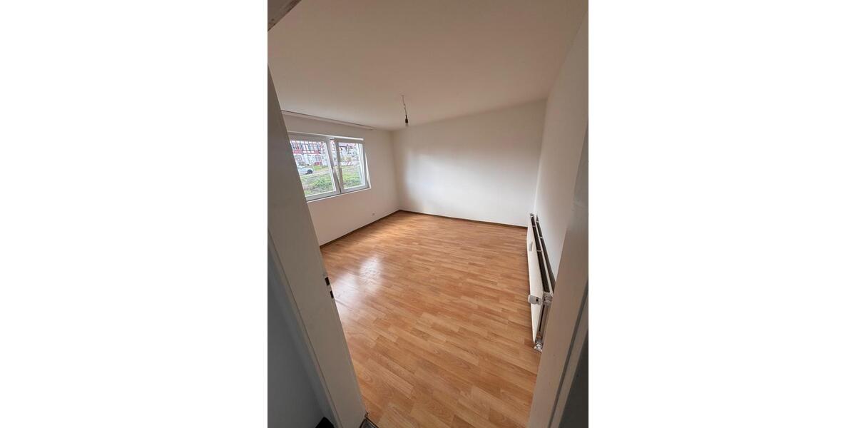 Erdgeschoßwohnung Ober-Olm Olm - 3 Zimmer, 105 m&sup2;, 1.400&euro; | Angebot:25649007