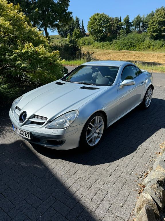 Mercedes-Benz SLK 200 89.000 km 13.500 € Guxhagen 34302