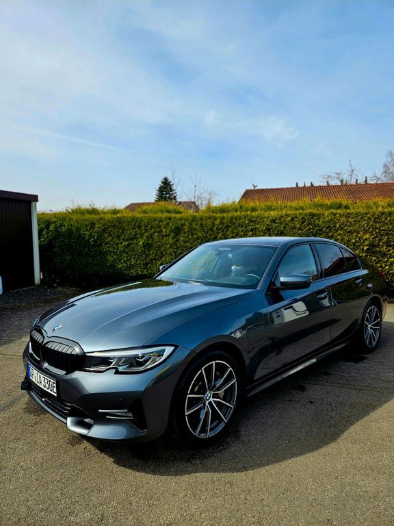 BMW 330 135.000 km 26.989 € Bad Boll 73087