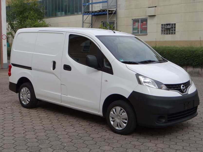 NV200