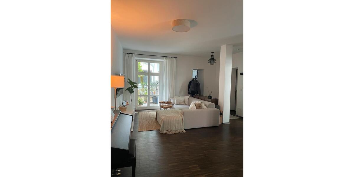 Erdgeschoßwohnung Amberg - 2.5 Zimmer, 62 m&sup2;, 765&euro; | Angebot:26661529