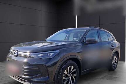 VW Tiguan 10.500 km 33.490 € Grünwald 82031