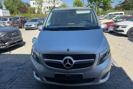 Mercedes V 220