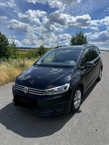 VW Touran 146.500 km 14.500 &euro; Leipzig 04288