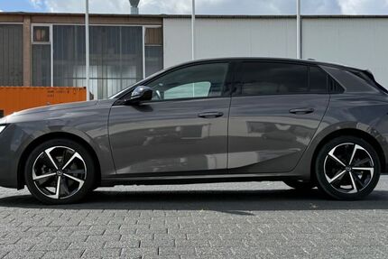 Opel Astra 19.831 km 18.870 &euro; Alsdorf-Hoengen (bei Aachen) 52477