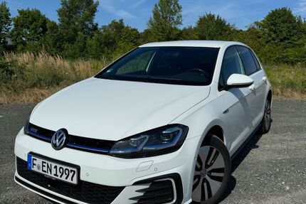 VW Golf 63.000 km 19.100 &euro; Frankfurt am Main 60437