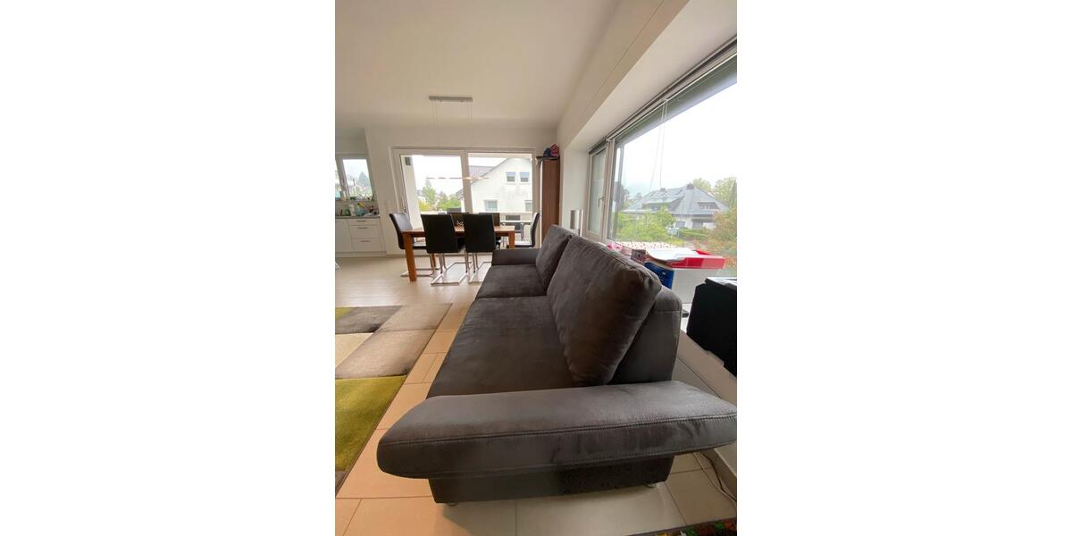 Etagenwohnung Pfullingen - 2.5 Zimmer, 65 m&sup2;, 1.650&euro; | Angebot:26143225
