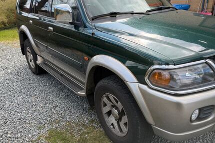 Mitsubishi Pajero 241.718 km 3.850 &euro; Hamburg 21035