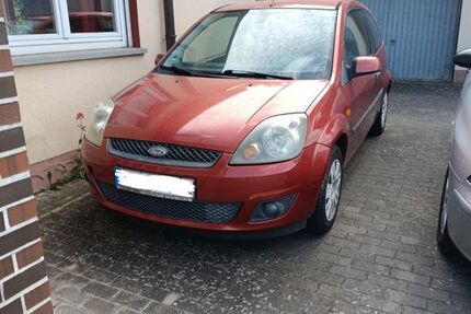 Ford Fiesta 105.000 km 2.299 &euro; Erlenbach 97837