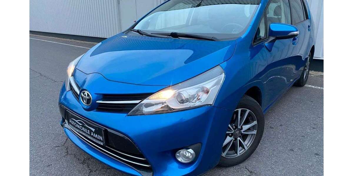 Toyota Verso 220.000 km 6.390 &euro; Cottbus 03051