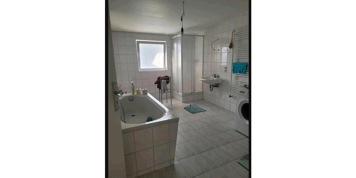 Dachgeschoßwohnung Frankfurt am Main Gallus - 3 Zimmer, 77 m&sup2;, 1.150&euro; | Angebot:25420638