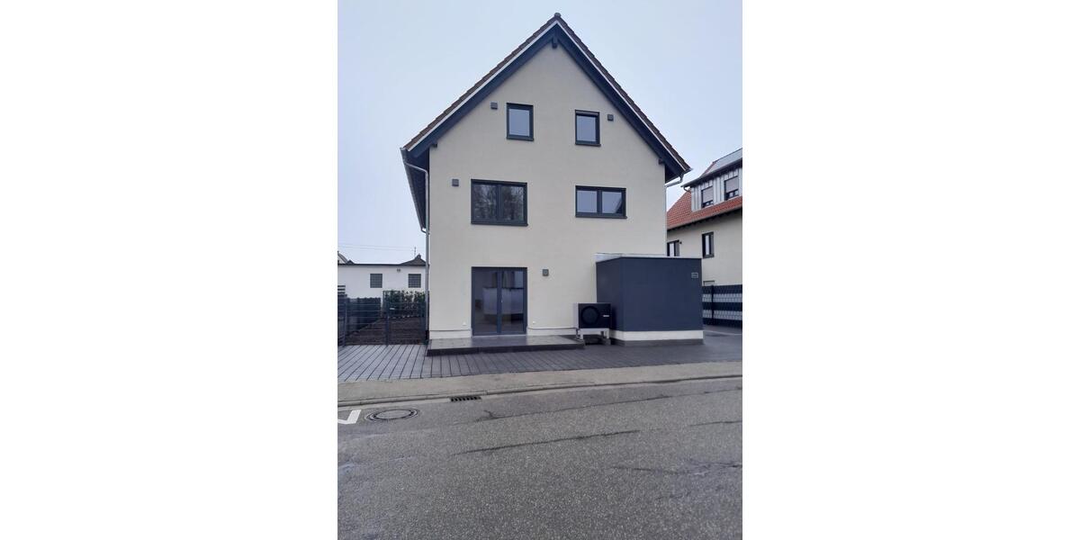 Doppelhaushälfte Kandel - 5 Zimmer, 135 m&sup2;, 525.000&euro; | Angebot:25269987