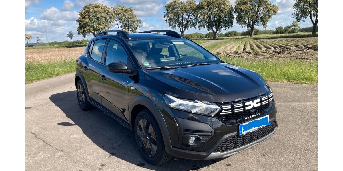 Dacia Sandero 12.500 km 16.900 &euro; Sulingen 27232
