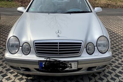 Mercedes-Benz CLK 230 135.400 km 5.000 &euro; Krayenberggemeinde 36460