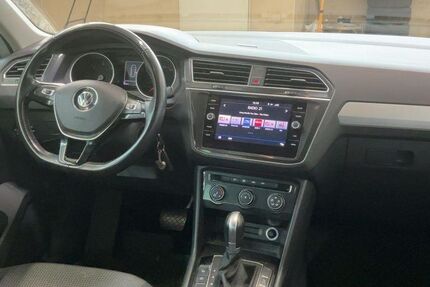 VW Tiguan 86.800 km 17.990 &euro; Peine 31226