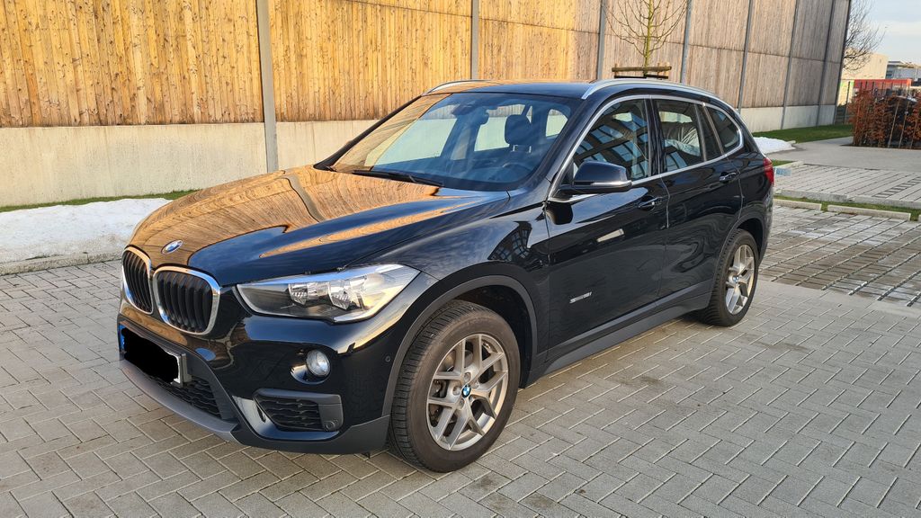 BMW X1 112.000 km 17.000 &euro; Bremen 28217