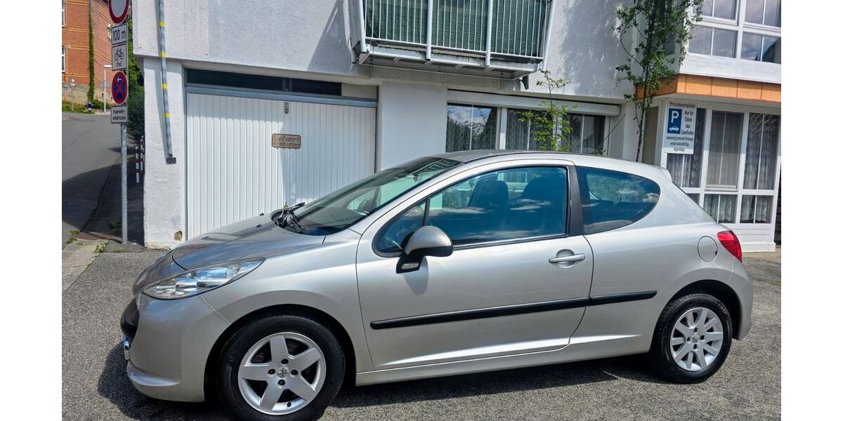 Peugeot 207 180.000 km 2.990 &euro; Coburg 96450