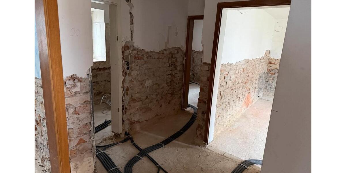 Einfamilienhaus Neustadt an der Donau - 6 Zimmer, 144 m&sup2;, 320.000&euro; | Angebot:26374037